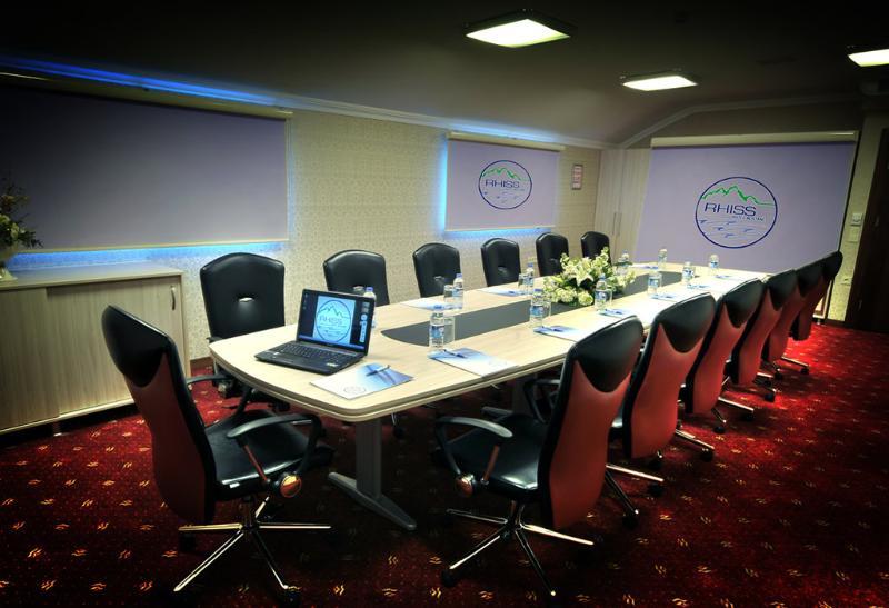 Rhiss Hotel Bostanci Istanbul Exterior photo
